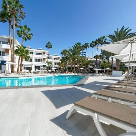 One Bedroom With A Pool, Near Playa Chica * Puerto del Carmen (Lanzarote)