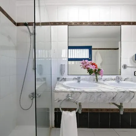 公寓 One Bedroom With A Pool, Near Playa Chica *