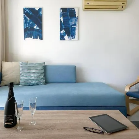 One Bedroom With A Pool, Near Playa Chica