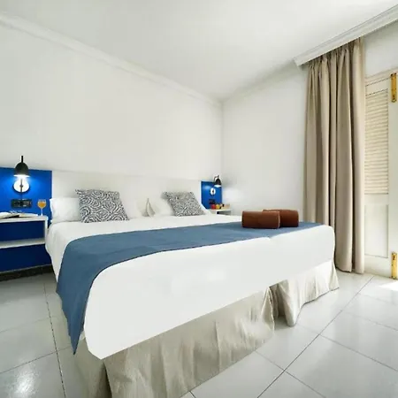 One Bedroom With A Pool, Near Playa Chica 公寓 卡门港