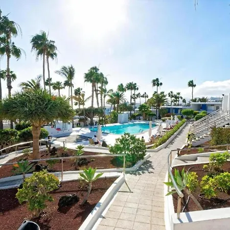 Daire One Bedroom With A Pool, Near Playa Chica Puerto del Carmen (Lanzarote)